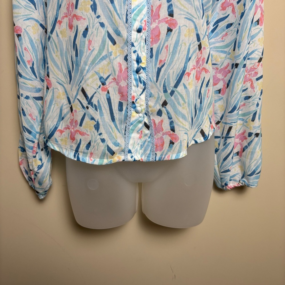 Allison New York Blue Floral Abstract Long Sleeve Button Up Blouse Top Womens XS - Picture 3 of 9